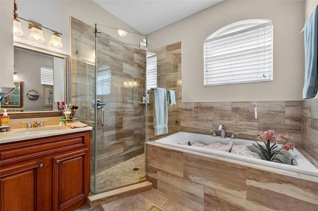 901 SHAGOS DRIVE, Apollo Beach, FL 33572