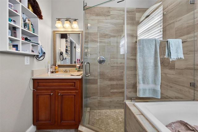 901 SHAGOS DRIVE, Apollo Beach, FL 33572