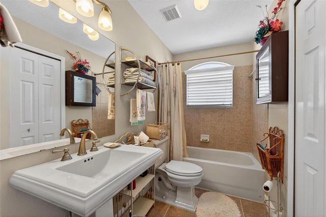 901 SHAGOS DRIVE, Apollo Beach, FL 33572