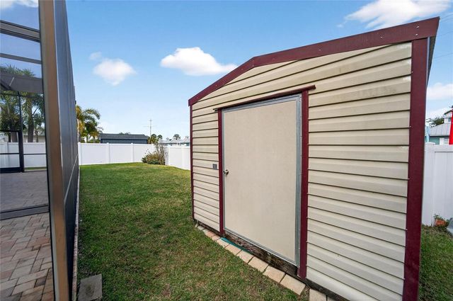 901 SHAGOS DRIVE, Apollo Beach, FL 33572