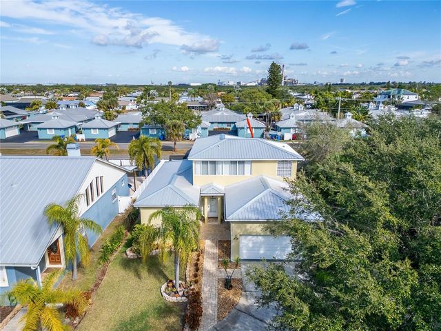 901 SHAGOS DRIVE, Apollo Beach, FL 33572