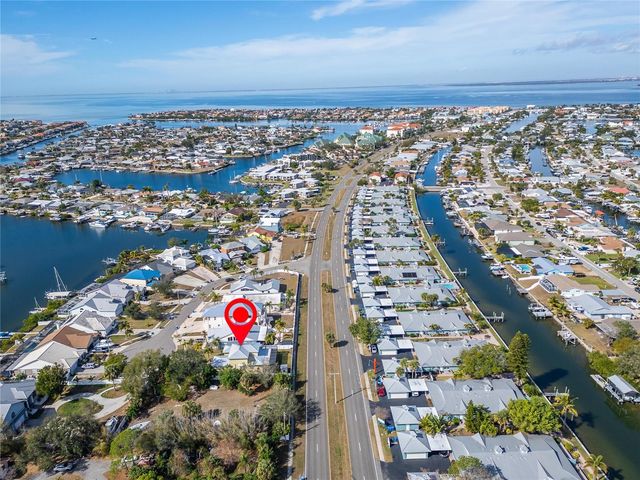 901 SHAGOS DRIVE, Apollo Beach, FL 33572