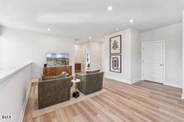 1154 Moraine Rdg Road, Apex, NC 27502