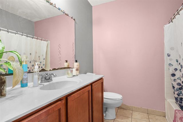 8956 SW 215th Terrace, Cutler Bay, FL 33189