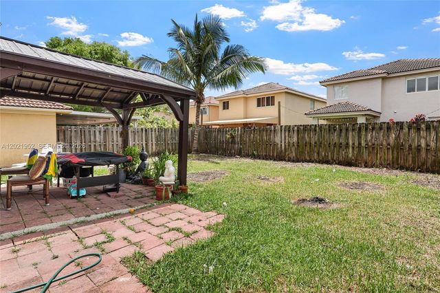 8956 SW 215th Terrace, Cutler Bay, FL 33189