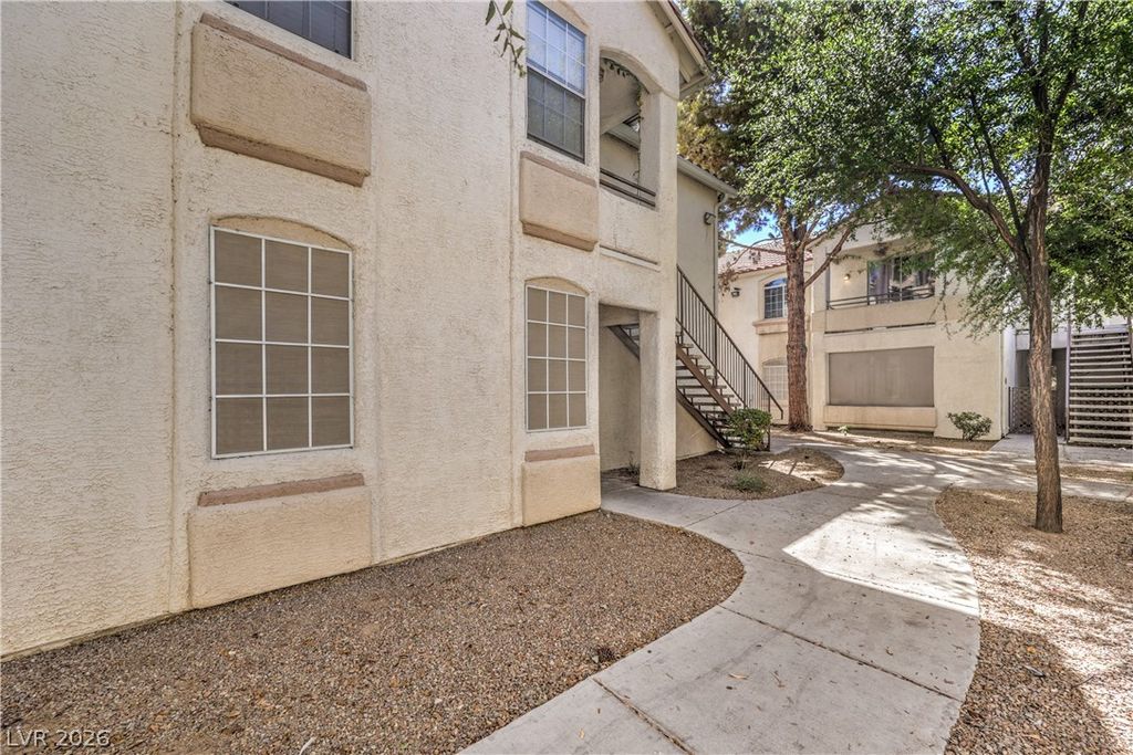 1300 South Arlington Street 107, Las Vegas, NV 89104 — photo 2