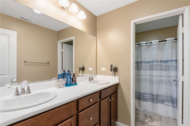 6577 Coyote Trail Lane, Eastvale, CA 92880
