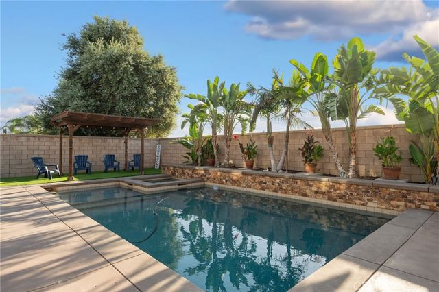6577 Coyote Trail Lane, Eastvale, CA 92880