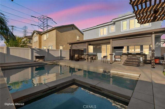 6577 Coyote Trail Lane, Eastvale, CA 92880