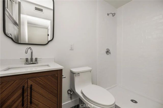 5724 N Galanto, Azusa, CA 91702