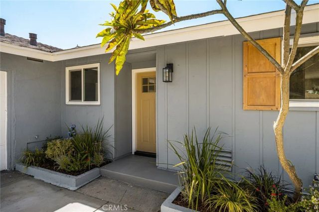5724 N Galanto, Azusa, CA 91702