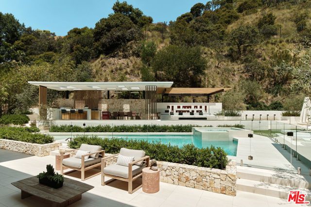 9509 Heather Road, Beverly Hills, CA 90210