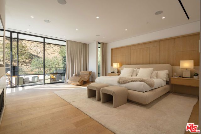 9509 Heather Road, Beverly Hills, CA 90210