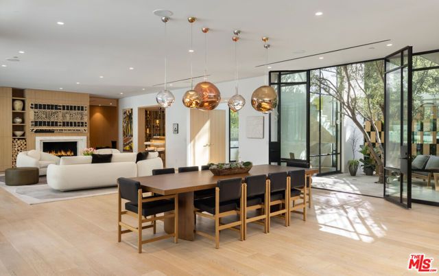 9509 Heather Road, Beverly Hills, CA 90210