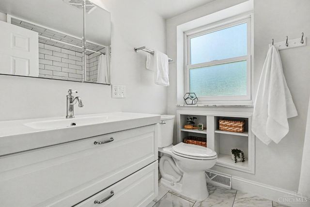 1992 Gainsborough Lane, Anderson Twp, OH 45230