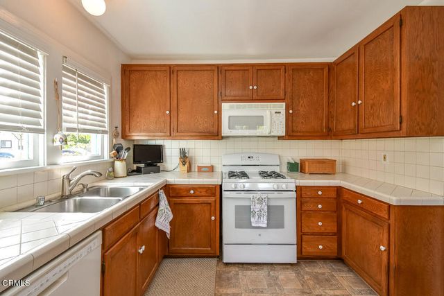 1158 Bella Vista Avenue, Pasadena, CA 91107