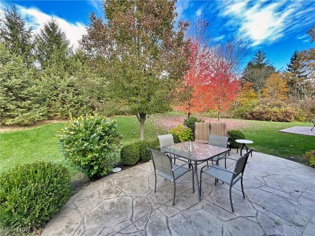 8607 Alexis Drive, Macedonia, OH 44056