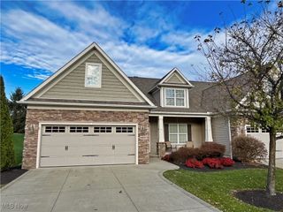 8607 Alexis Drive, Macedonia, OH 44056