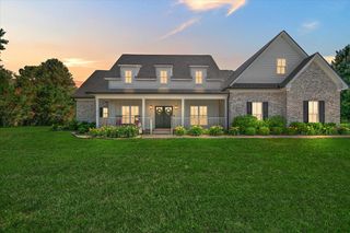 42 Bluegrass Rd, Manchester, TN 37355