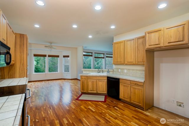 17625 Chummit Lane NE, Suquamish, WA 98392