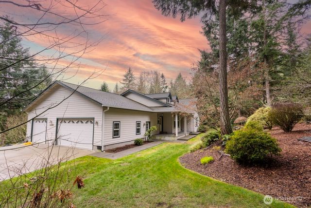 17625 Chummit Lane NE, Suquamish, WA 98392