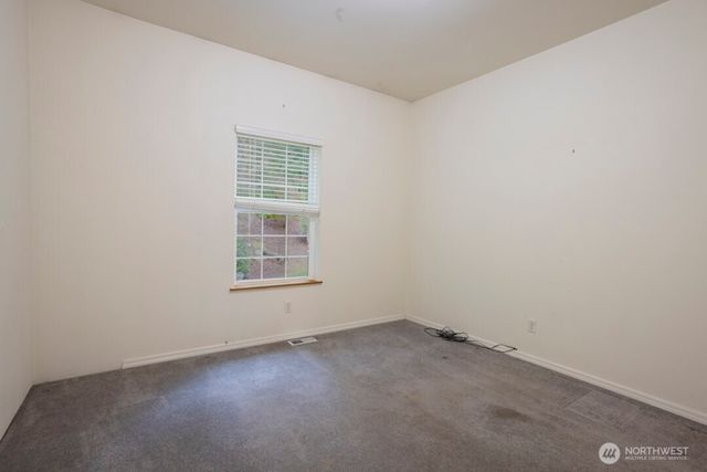 17625 Chummit Lane NE, Suquamish, WA 98392