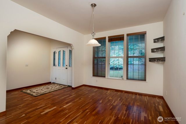 17625 Chummit Lane NE, Suquamish, WA 98392