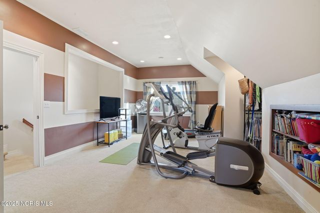 8457 Lakewood Drive, Findlay, OH 45840