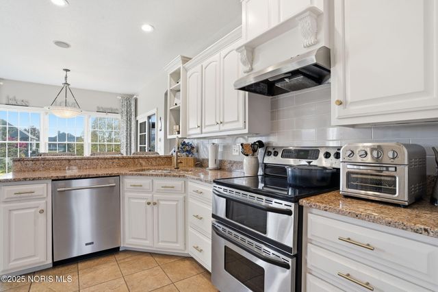 8457 Lakewood Drive, Findlay, OH 45840