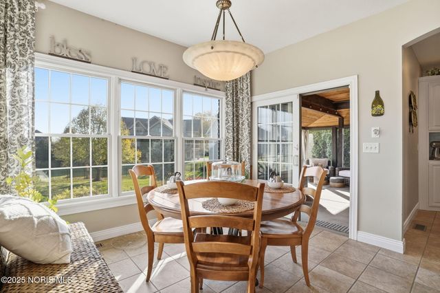 8457 Lakewood Drive, Findlay, OH 45840