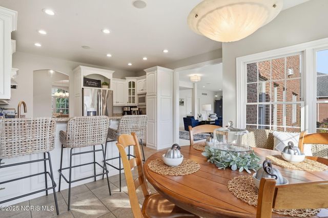 8457 Lakewood Drive, Findlay, OH 45840