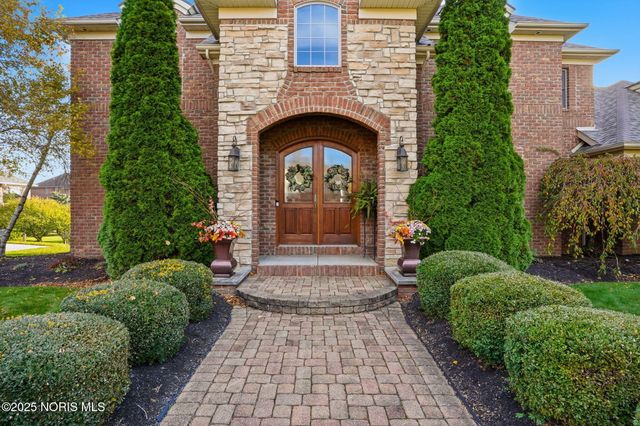 8457 Lakewood Drive, Findlay, OH 45840