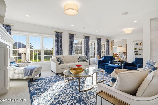 8457 Lakewood Drive, Findlay, OH 45840