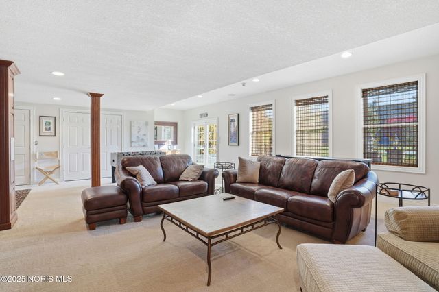 8457 Lakewood Drive, Findlay, OH 45840