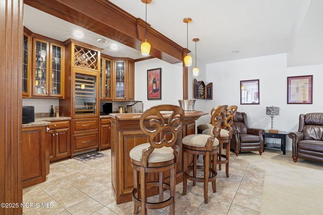 8457 Lakewood Drive, Findlay, OH 45840