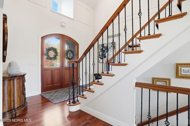 8457 Lakewood Drive, Findlay, OH 45840