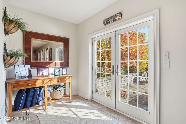 8457 Lakewood Drive, Findlay, OH 45840