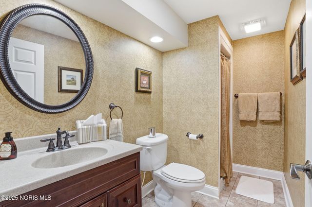 8457 Lakewood Drive, Findlay, OH 45840