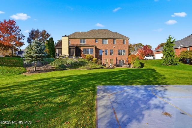 8457 Lakewood Drive, Findlay, OH 45840