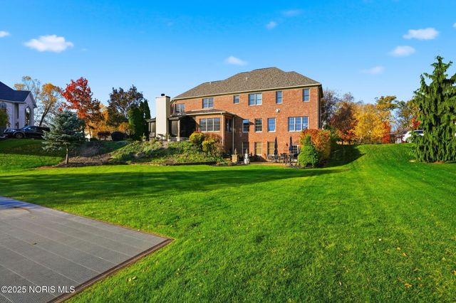 8457 Lakewood Drive, Findlay, OH 45840