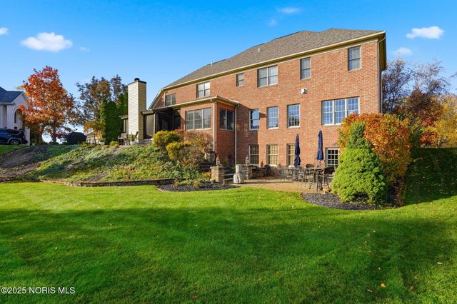 8457 Lakewood Drive, Findlay, OH 45840