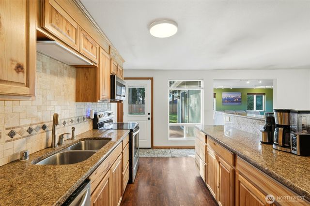 4630 94th Place NE, Marysville, WA 98270