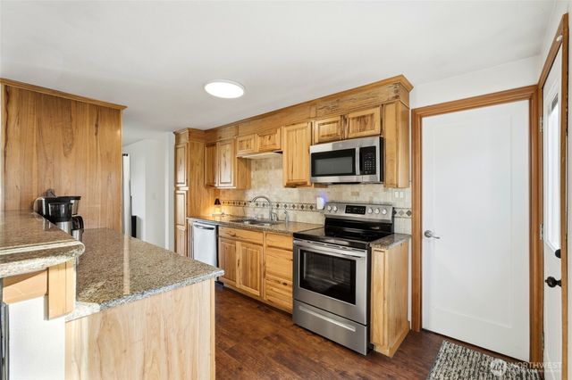 4630 94th Place NE, Marysville, WA 98270