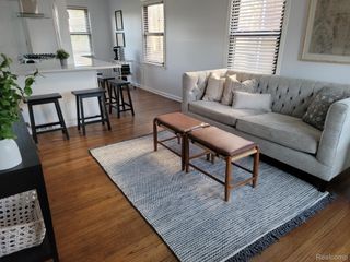 614 E 13 MILE Road, Royal Oak, MI 48073