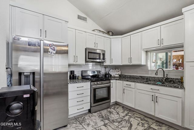 12868 Tennyson Drive, El Paso, TX 79928