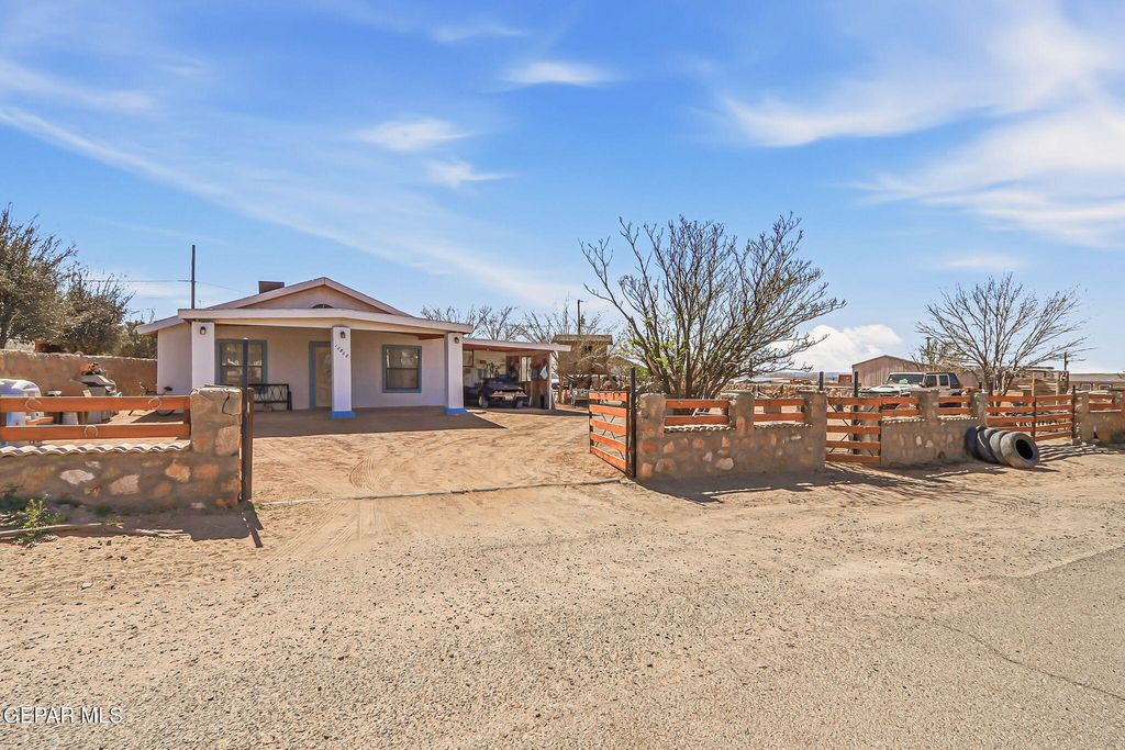 12868 Tennyson Drive, El Paso, TX 79928