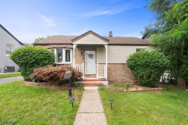 448 Preakness Ave, Paterson City, NJ 07502