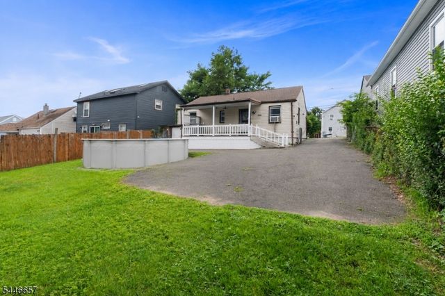 448 Preakness Ave, Paterson City, NJ 07502