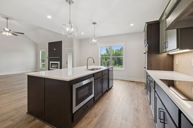 1630 Parchman Rd, Clarksville, TN 37040