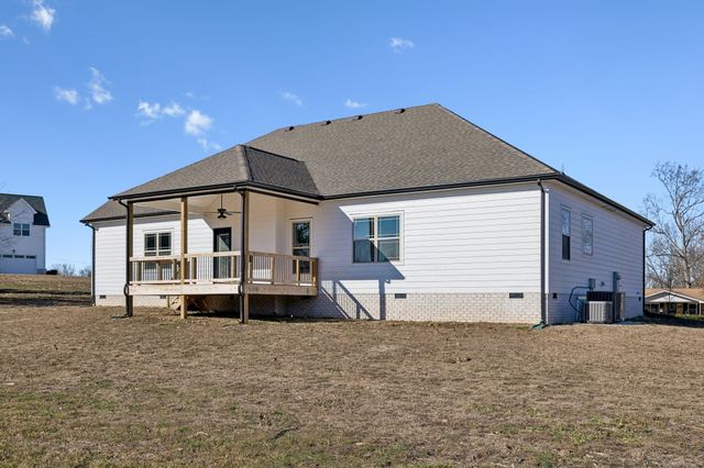 1630 Parchman Rd, Clarksville, TN 37040